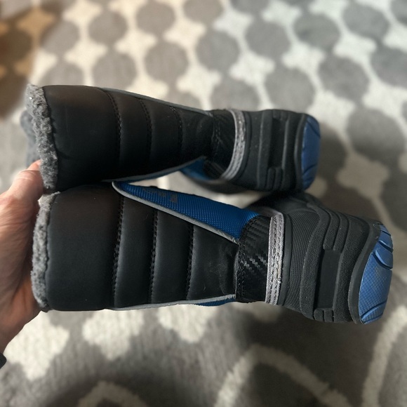 Kamik size 1 Snow Winter Boots Blue and Black - Picture 6 of 6